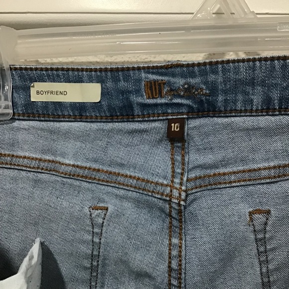 Kut From The Kloth Women's Boyfriend Jeans Size 10 Light Wash Distressed Ripped - Picture 3 of 7